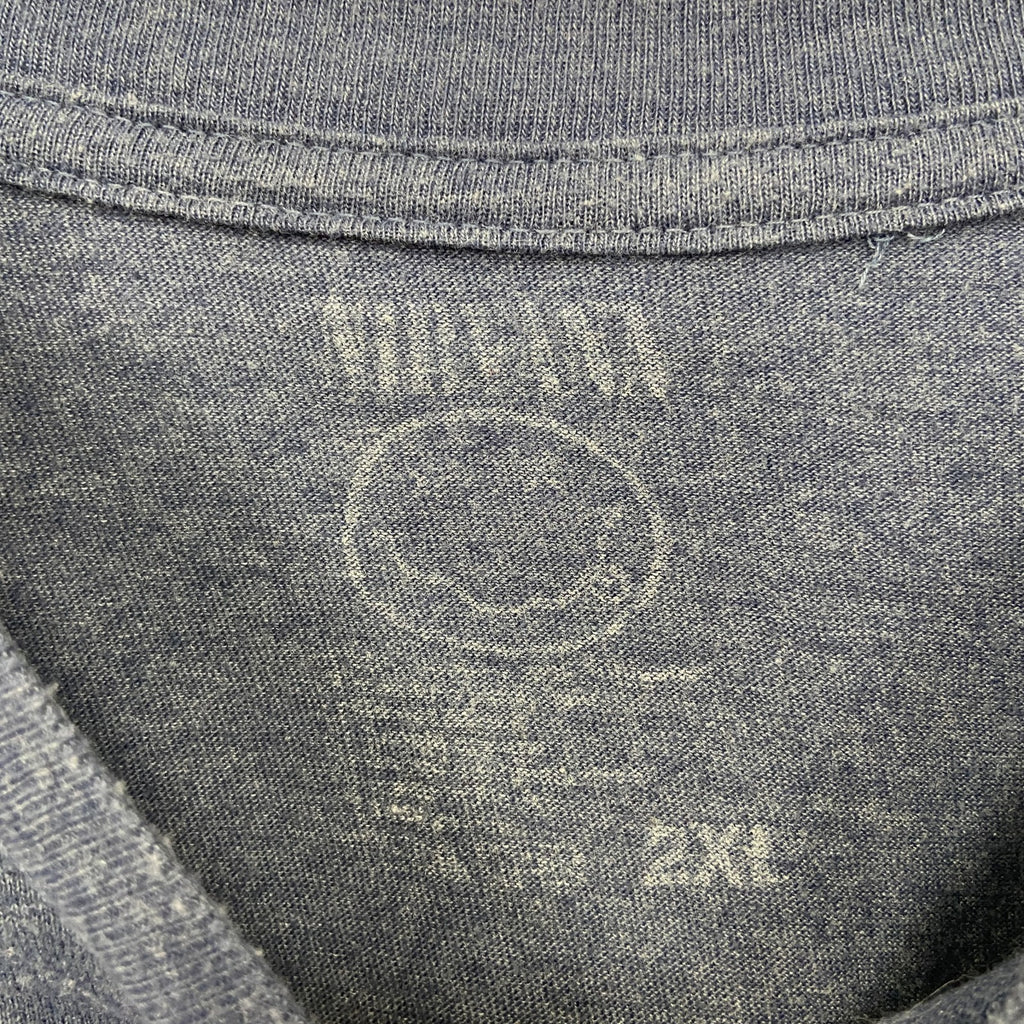 古着 used　NIRVANA ニルヴァーナ　半袖バンドTシャツ　ネイビー　紺　ロゴプリント　クーネック　レトロ　2XLサイズ