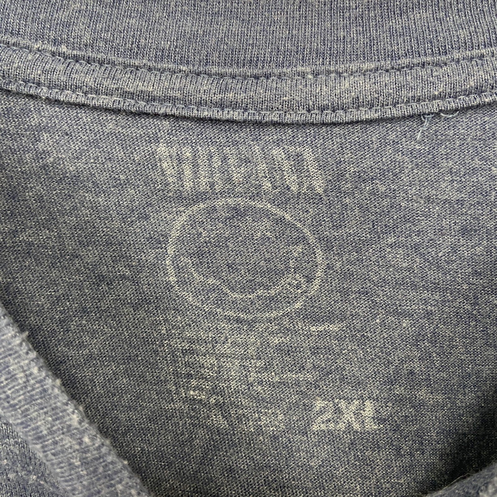 古着 used　NIRVANA ニルヴァーナ　半袖バンドTシャツ　ネイビー　紺　ロゴプリント　クーネック　レトロ　2XLサイズ