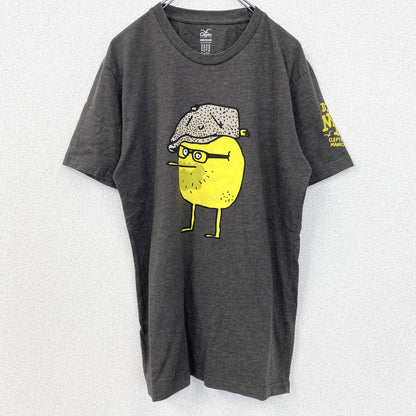 古着 used　CleptoMANICX　半袖プリントTシャツ　DJ MAD　レトロデザイン　クルーネック　カーキー　Mサイズ