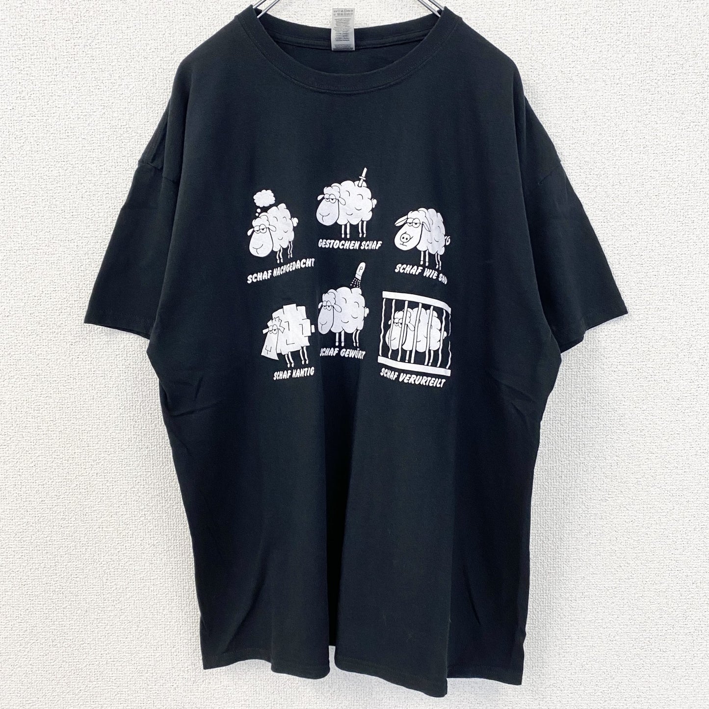 古着 used　GILDAN ギルダン　半袖アニマルプリントTシャツ　クルーネック　レトロデザイン　羊　黒　ブラック　XLサイズ