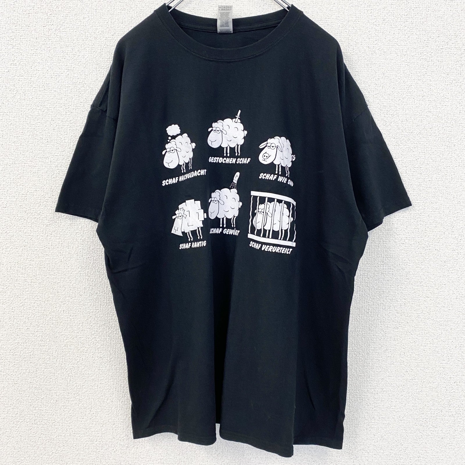 古着 used　GILDAN ギルダン　半袖アニマルプリントTシャツ　クルーネック　レトロデザイン　羊　黒　ブラック　XLサイズ