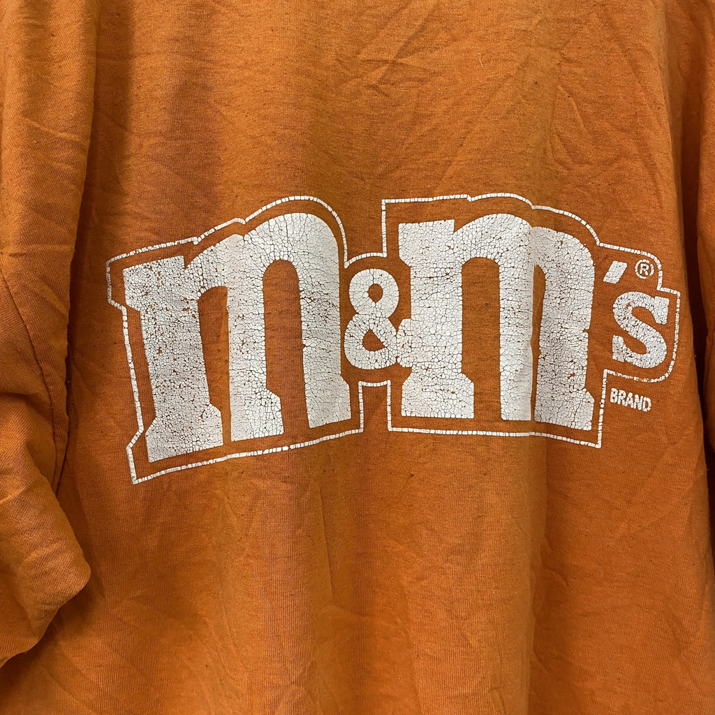 M&M's　エムアンドエムズ　半袖プリントキャラクターTシャツ　ビッグデザイン　クルーネック　橙色　オレンジ