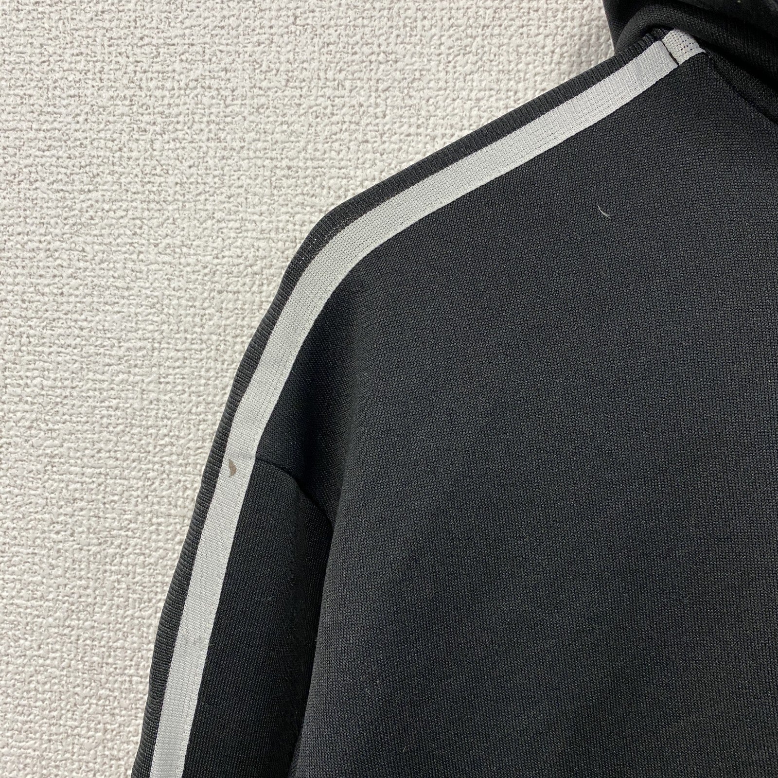 00s　adidas　アディダス　トラックジャケット/ジャージパーカー　デカロゴ　トレフォイルロゴ　ヴィンテージ　黒　ブラック　Sサイズ
