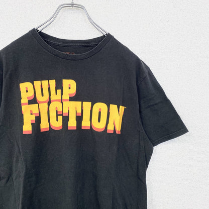 古着 used　PULP FICTION　半袖ムービープリントTシャツ　レトロデザイン　クルーネック　黒　ブラック　Mサイズ