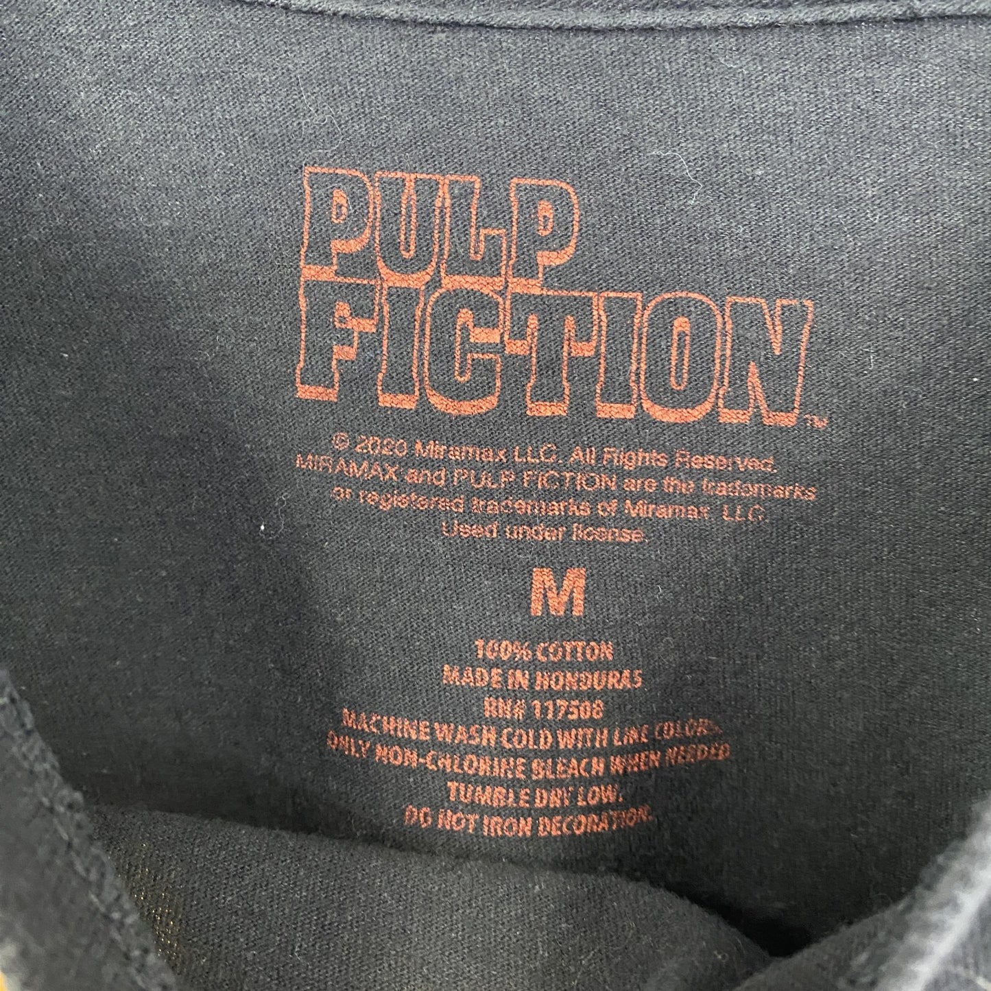 古着 used　PULP FICTION　半袖ムービープリントTシャツ　レトロデザイン　クルーネック　黒　ブラック　Mサイズ