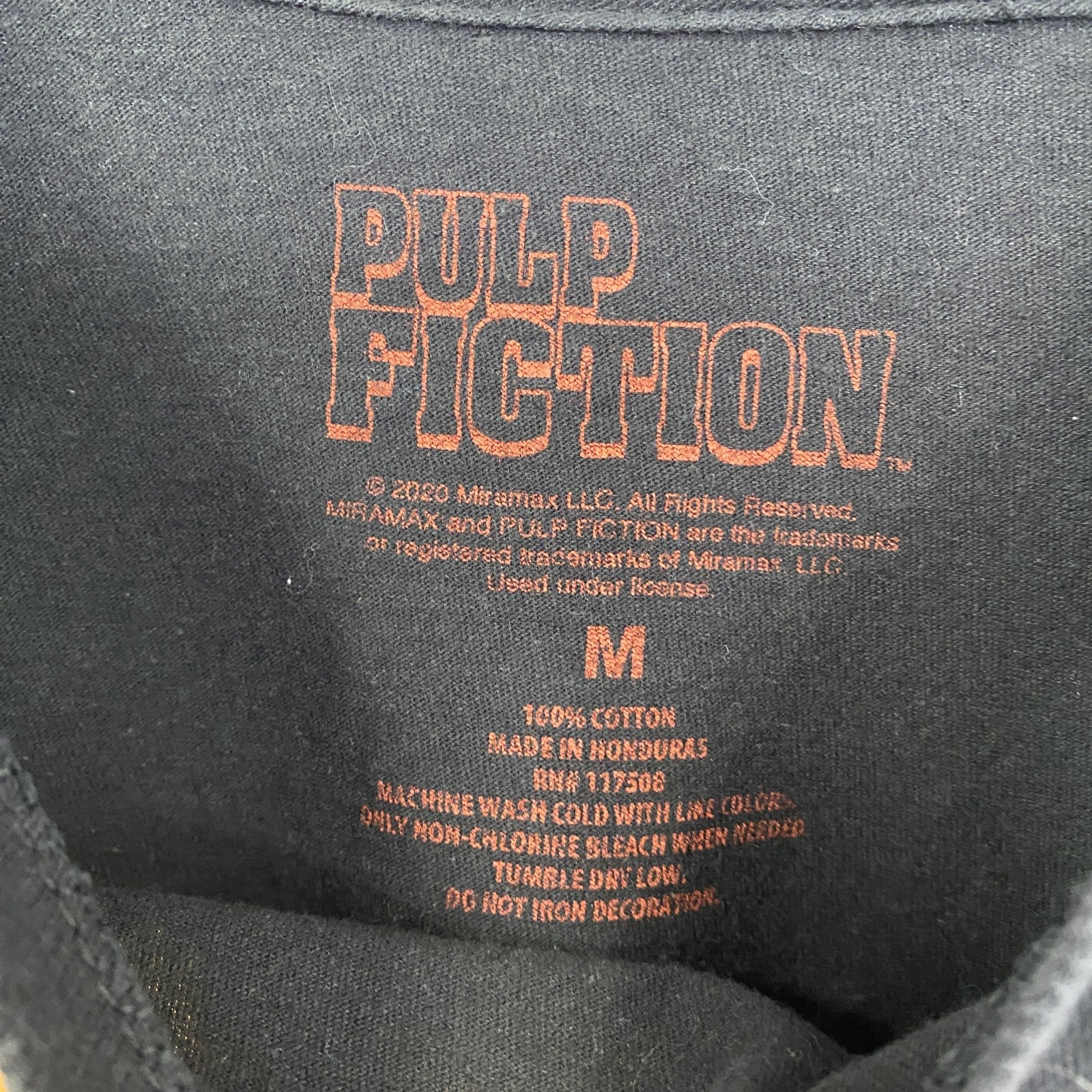古着 used　PULP FICTION　半袖ムービープリントTシャツ　レトロデザイン　クルーネック　黒　ブラック　Mサイズ