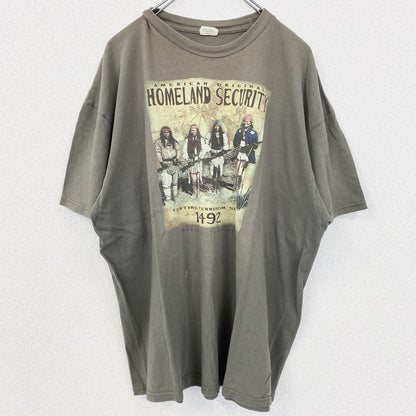 PRO WEIGHT　半袖ビッグプリントTシャツ　インディアン　カリブ　英字プリント　AMERICAN　カーキ　XXLサイズ