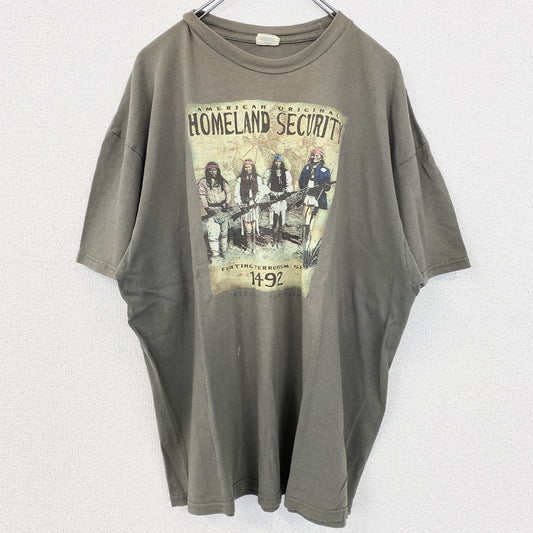 PRO WEIGHT　半袖ビッグプリントTシャツ　インディアン　カリブ　英字プリント　AMERICAN　カーキ　XXLサイズ