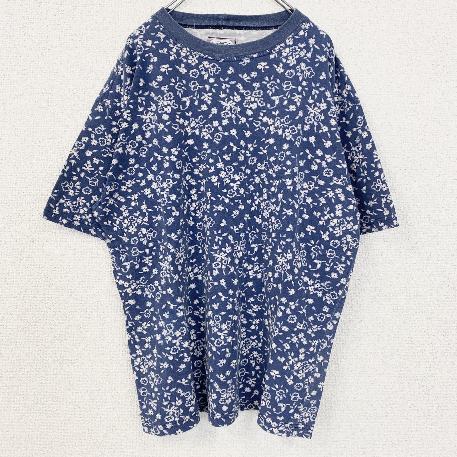 古着 used　Heroes＆Hunters　半袖柄プリントビッグTシャツ　お花　レトロデザイン　クルーネック　ブルー　XLサイズ