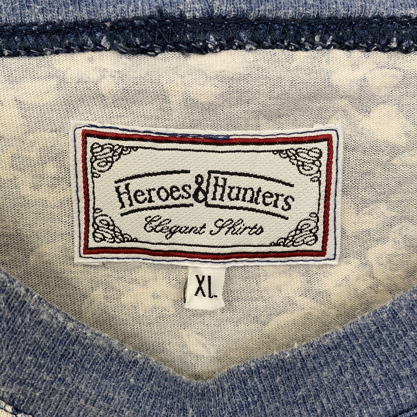 古着 used　Heroes＆Hunters　半袖柄プリントビッグTシャツ　お花　レトロデザイン　クルーネック　ブルー　XLサイズ