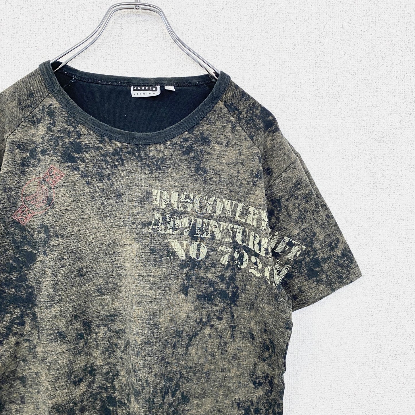 古着 used　ANGELOLITRICO　半袖プリントTシャツ　加工染め　レトロデザイン　クルーネック　黒　ブラック　Mサイズ
