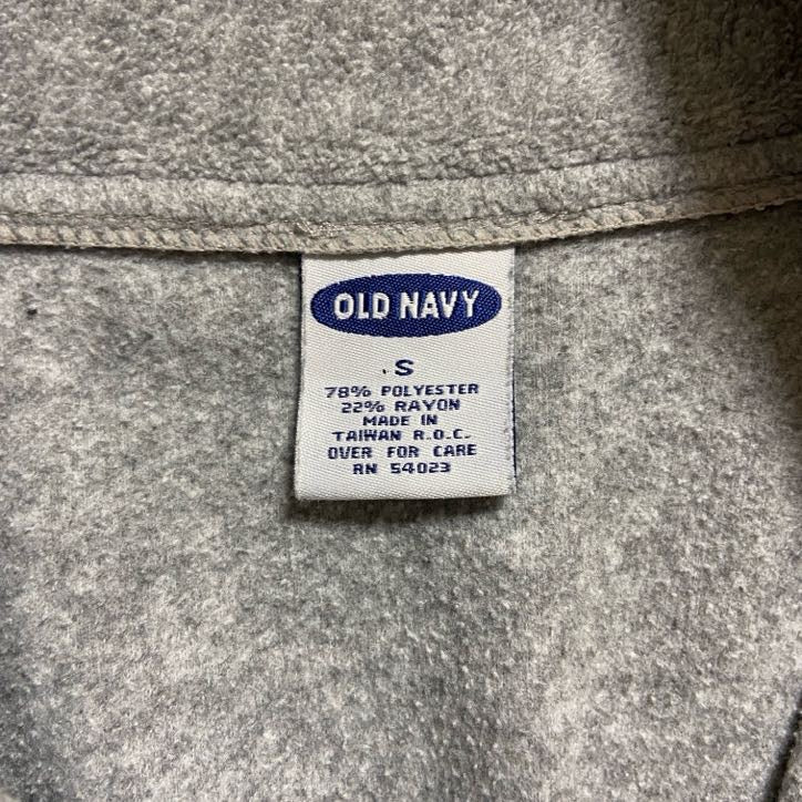古着 used　OLDNAVY　オールドネイビー　長袖ロゴワッペンスウェット　ハーフジップトレーナー　グレー　秋冬服　Sサイズ