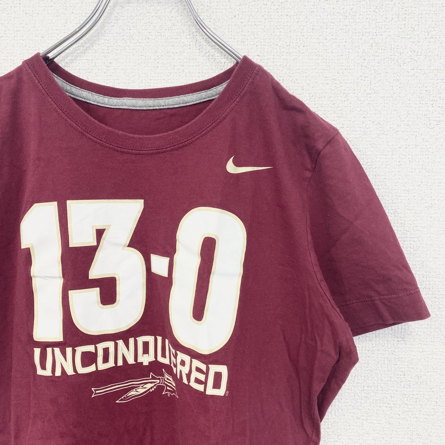 古着　used　NIKE　ナイキ　半袖プリントTシャツ　UNCONQUERED　13-0　レトロデザイン　赤　レッド　Lサイズ