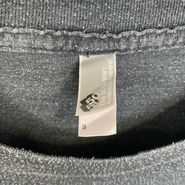 古着 used　半袖バンドプリントTシャツ　Handsome Furs　レトロデザイン　クルーネック　ダークグレー　Sサイズ