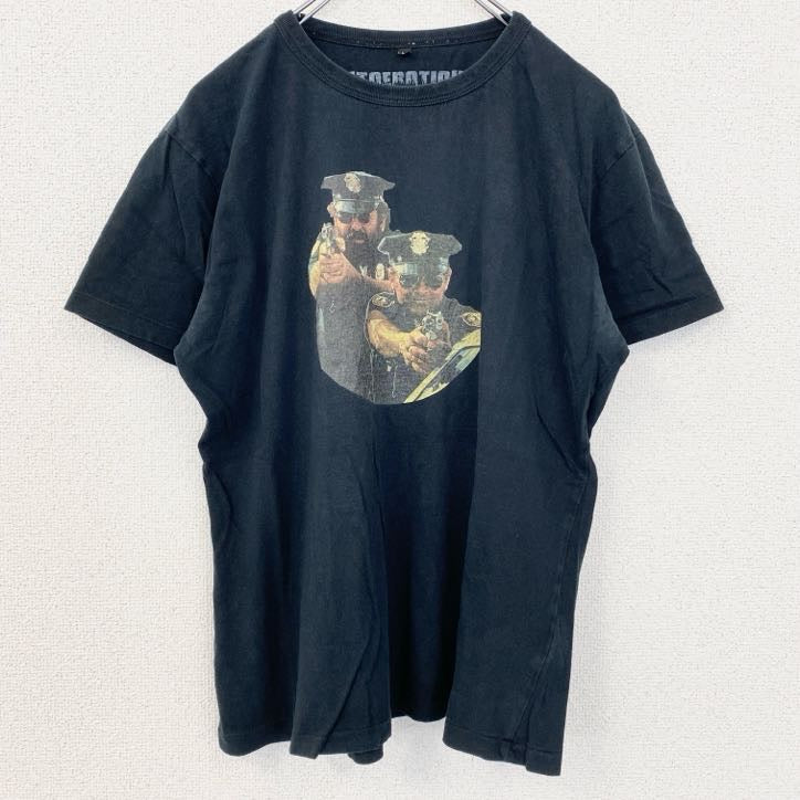 古着 used　半袖プリントTシャツ　レトロデザイン　クルーネック　警官　ポリス　POLICE　黒　ブラック　Mサイズ