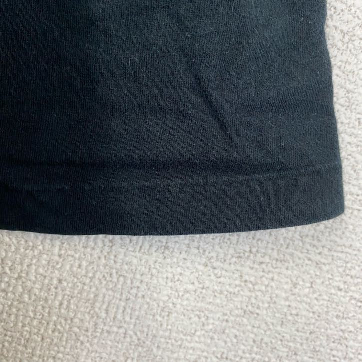 古着 used　半袖プリントTシャツ　レトロデザイン　クルーネック　警官　ポリス　POLICE　黒　ブラック　Mサイズ