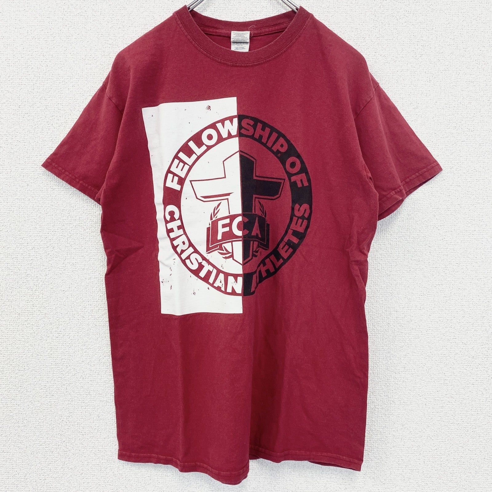 GILDAN　ギルダン　半袖プリントTシャツ　FCA　アーチプリント　十字架　赤　レッド　Mサイズ