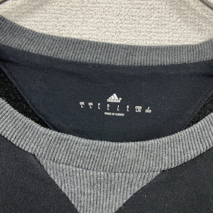 adidas　アディダス　スウェット/トレーナー　前V　デカロゴ　黒　ブラック　2XOサイズ