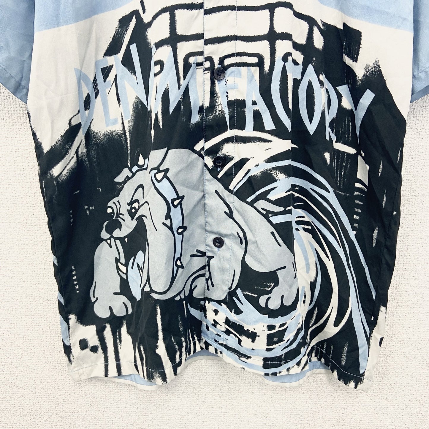 古着 used　Urban　半袖デザインシャツ　ライトブルー　水色　レトロデザイン　総柄　個性的　夏物　XSサイズ