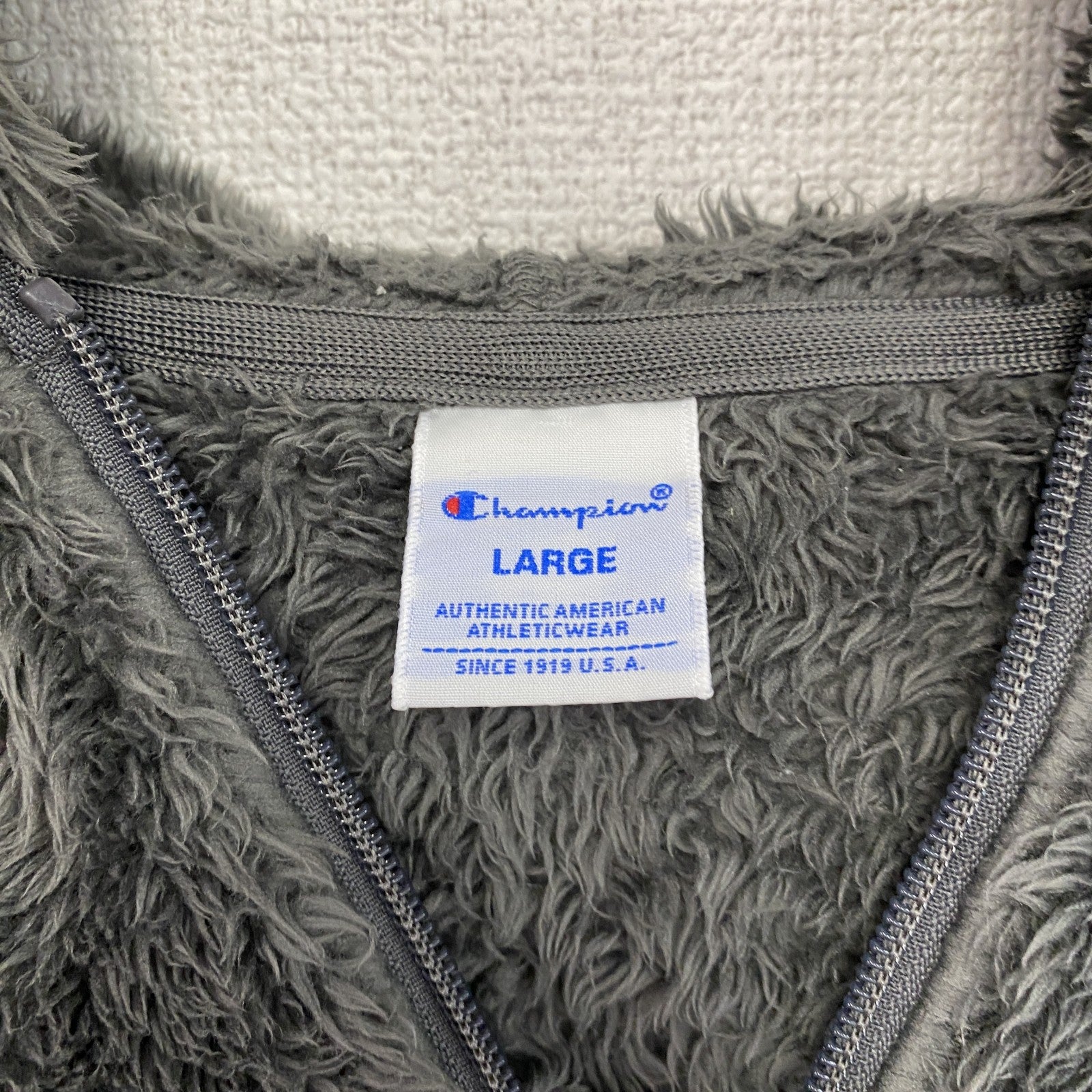 Champion　チャンピオン　シェルパフリースジップフーデッドジャケット　刺繍ロゴ　ワンポイント　ダークグレー　現行　Lサイズ