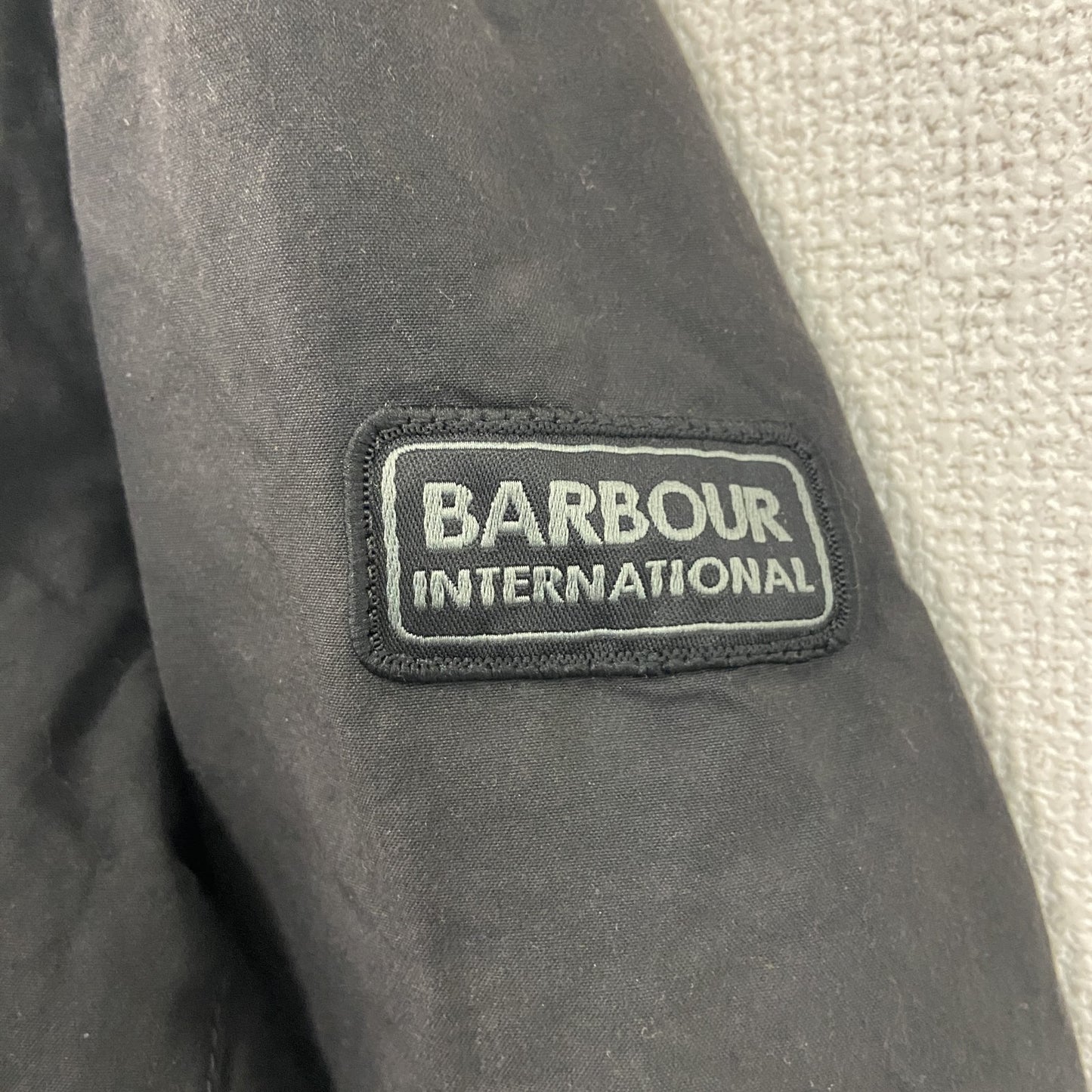 Barbour　バブアー　INTERNATIONAL　オイルドジャケット　中綿入り　黒　ブラック　XLサイズ