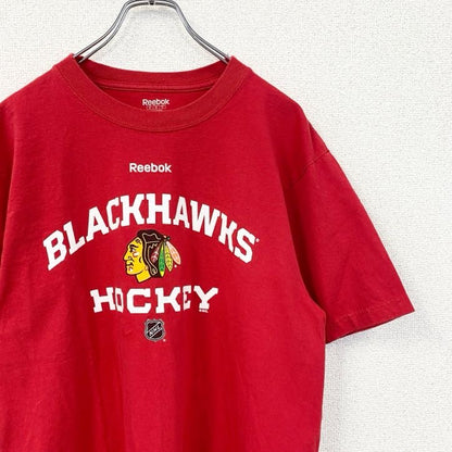 古着 used　Reebok　リーボック　半袖プリントTシャツ　赤　NHL シカゴ・ブラックホークス　アイスホッケー　XLサイズ