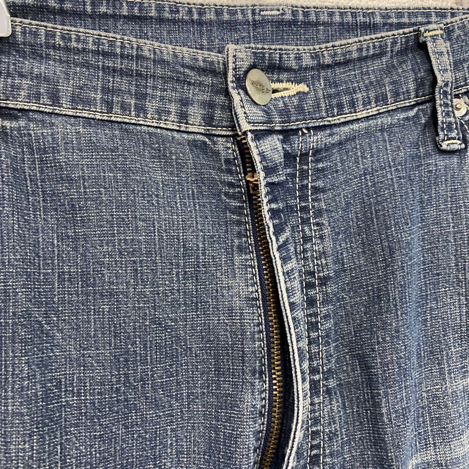 Wrangler　ラングラー　デニムパンツ/ジーンズ　ジップフライ　縦落ち　鬼ヒゲ　インディゴ　38サイズ