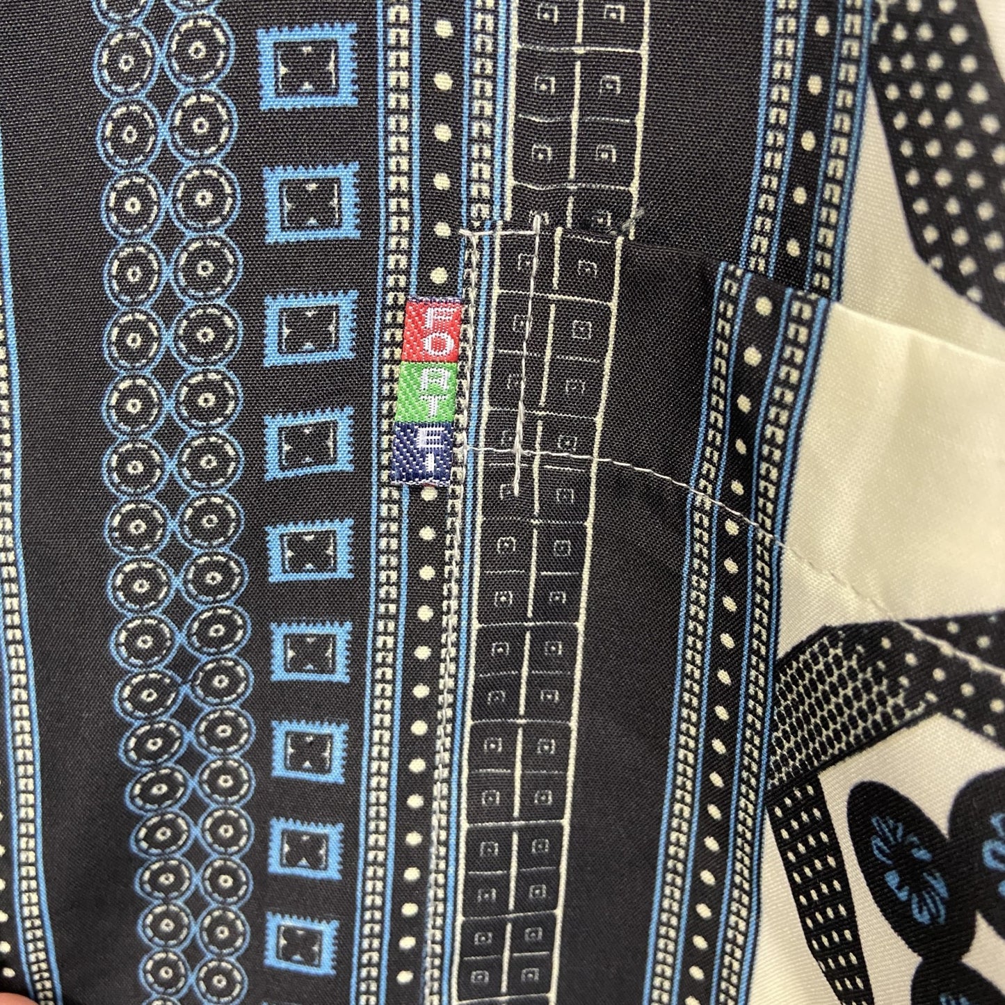 古着 used　Gentle Artist　長袖プリント総柄シャツ　レトロデザイン　幾何学模様　個性的　青　XLサイズ　