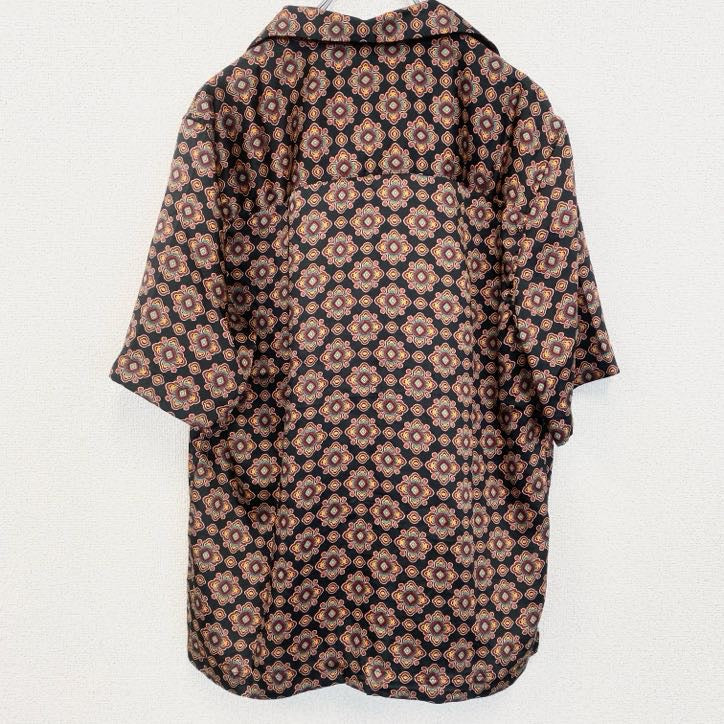 古着 used　ZARA　ザラ　半袖プリント柄シャツ　総柄　エスニック　レトロデザイン　黒　ブラック　Sサイズ