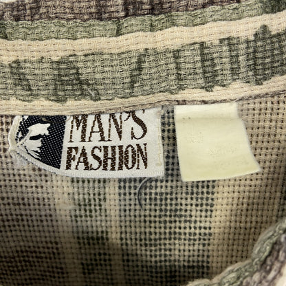 古着 used　MAN'S FASHION　長袖総柄シャツ　個性的　エスニック　民族的柄　ポッケ付き　レトロデザイン　Lサイズ