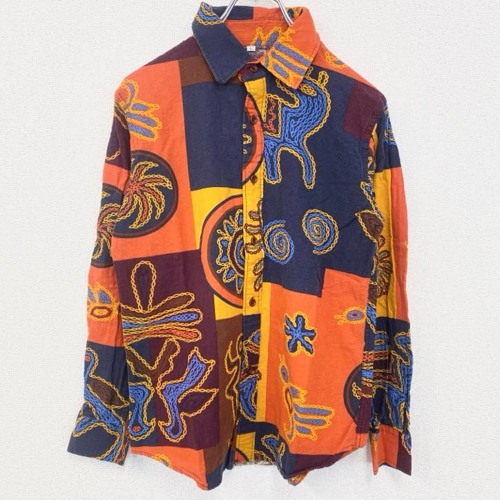 古着 used　長袖プリント柄シャツ　総柄　バティック　壁画　個性派　レトロデザイン　カラフル　オレンジ　Lサイズ　