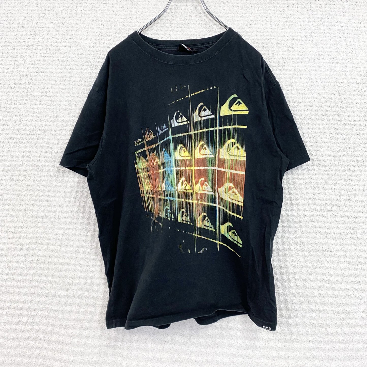 QUIKSILVER　半袖プリントTシャツ　黒　ブラック　Lサイズ