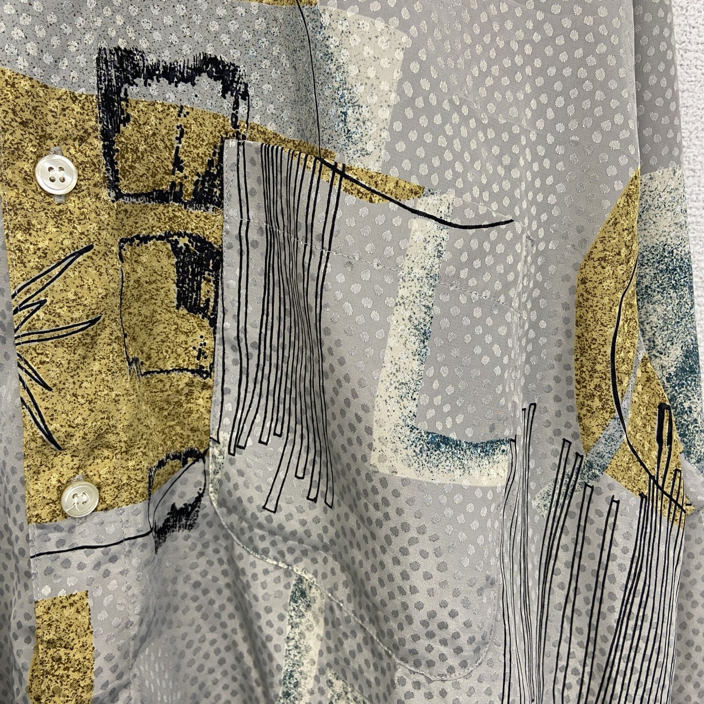 古着 used　AVANT GRADE　アバンギャルド　長袖総柄シャツ　個性的　月　グレー　ポッケ付き　レトロデザイン　Lサイズ