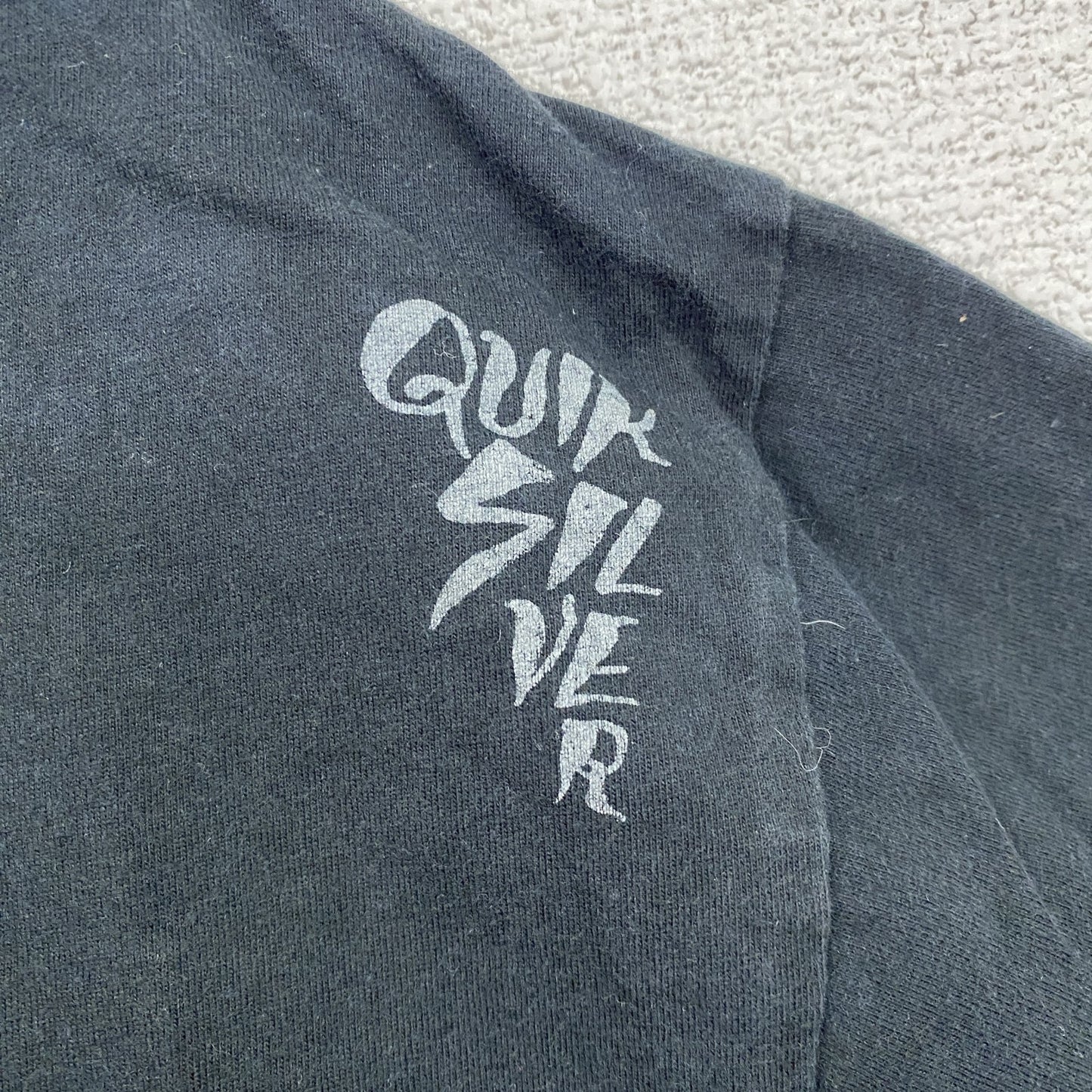 QUIKSILVER　半袖プリントTシャツ　黒　ブラック　Lサイズ