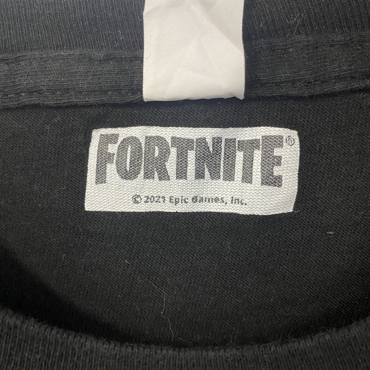 古着 used　Tultex　FORTNITE　フォートナイト　半袖プリントデザインTシャツ　キャラクター　スカル　黒　Lサイズ