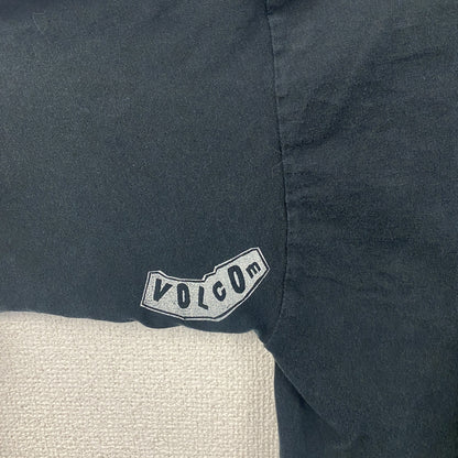 古着 used　VOLCOM　ボルコム　半袖ロゴプリントデザインTシャツ　クルーネック　黒　ブラック　レトロ　Mサイズ