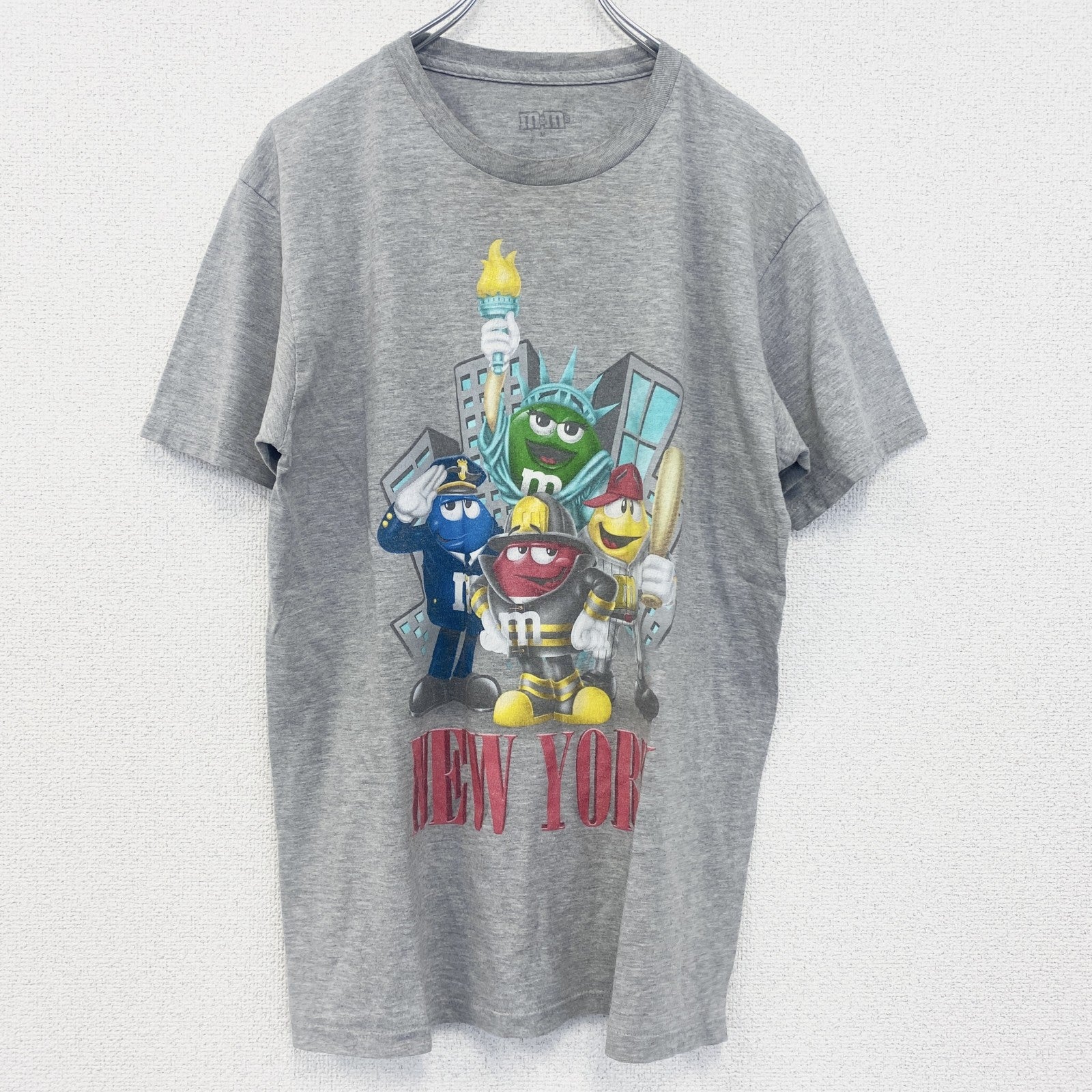 古着 used　半袖アニメプリントTシャツ　m&m's　灰色　　グレー　ライトグレー　クルーネック　レトロデザイン　Mサイズ