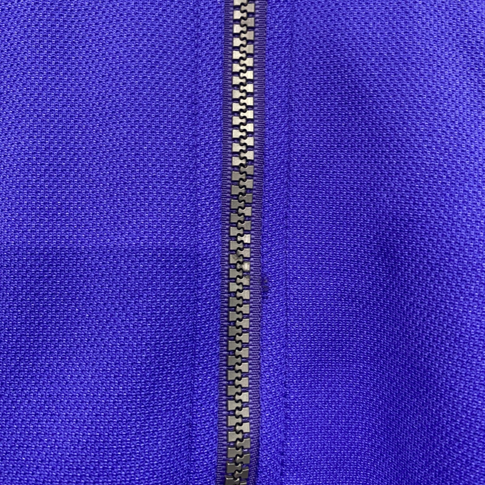 adidas　アディダス　デサント　ジャージセットアップ　トラックジャケット　トラックパンツ　トレフォイルロゴ　刺繍ロゴ　紫　パープル