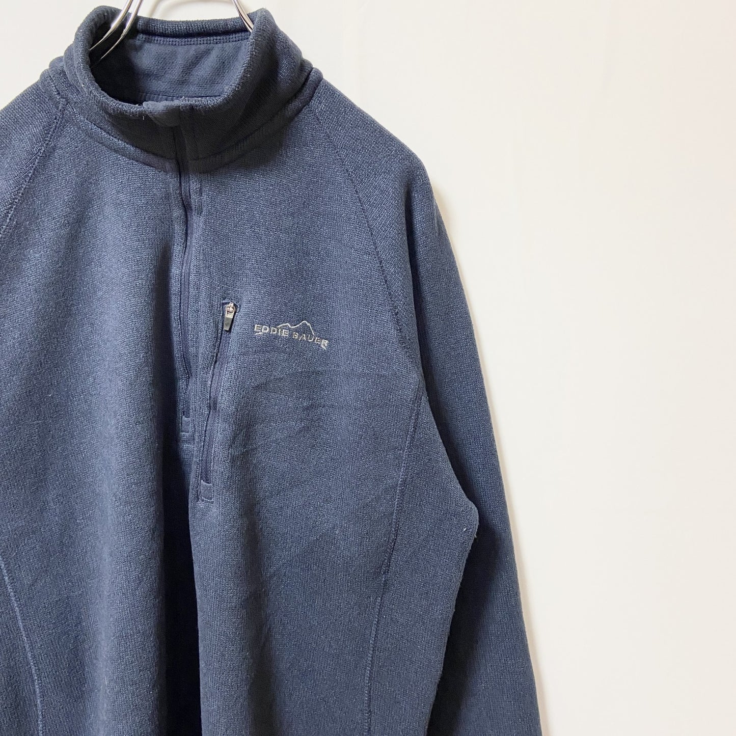 EDDIE BAUER　エディバウアー　ワンポイント刺繍フリース　ハイネックブルゾン　ネイビー　秋冬服　Lサイズ