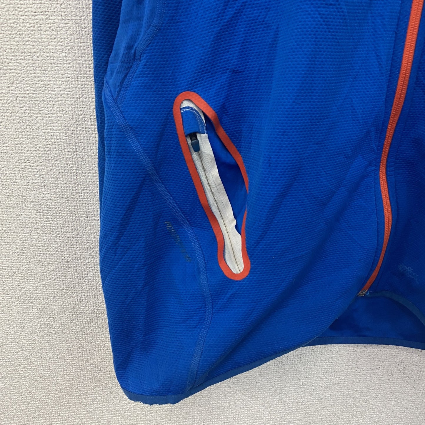 adidas　アディダス　トラックジャケット/ジャージ　パフォーマンスロゴ　青　ブルー　