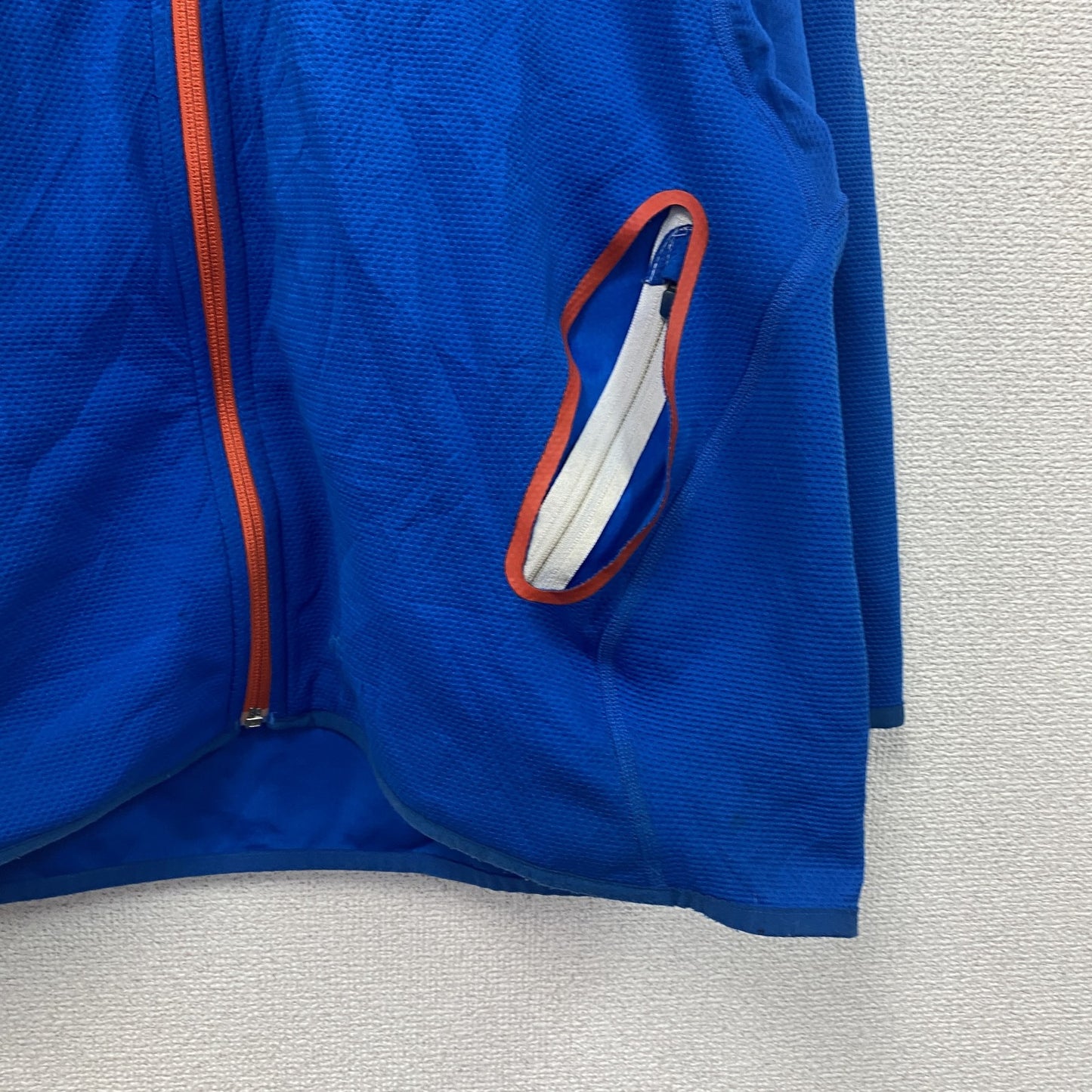 adidas　アディダス　トラックジャケット/ジャージ　パフォーマンスロゴ　青　ブルー　