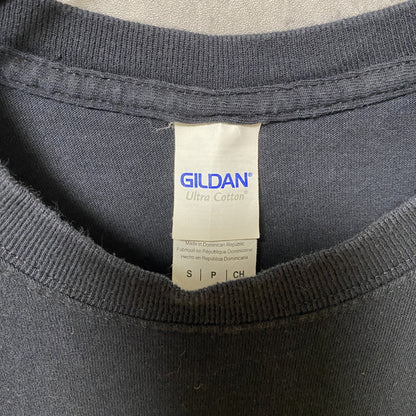 GILDAN　ギルダン　半袖プリントTシャツ　企業ロゴ　レーシングカー　両面プリント　クルーネック　黒　ブラック　Sサイズ
