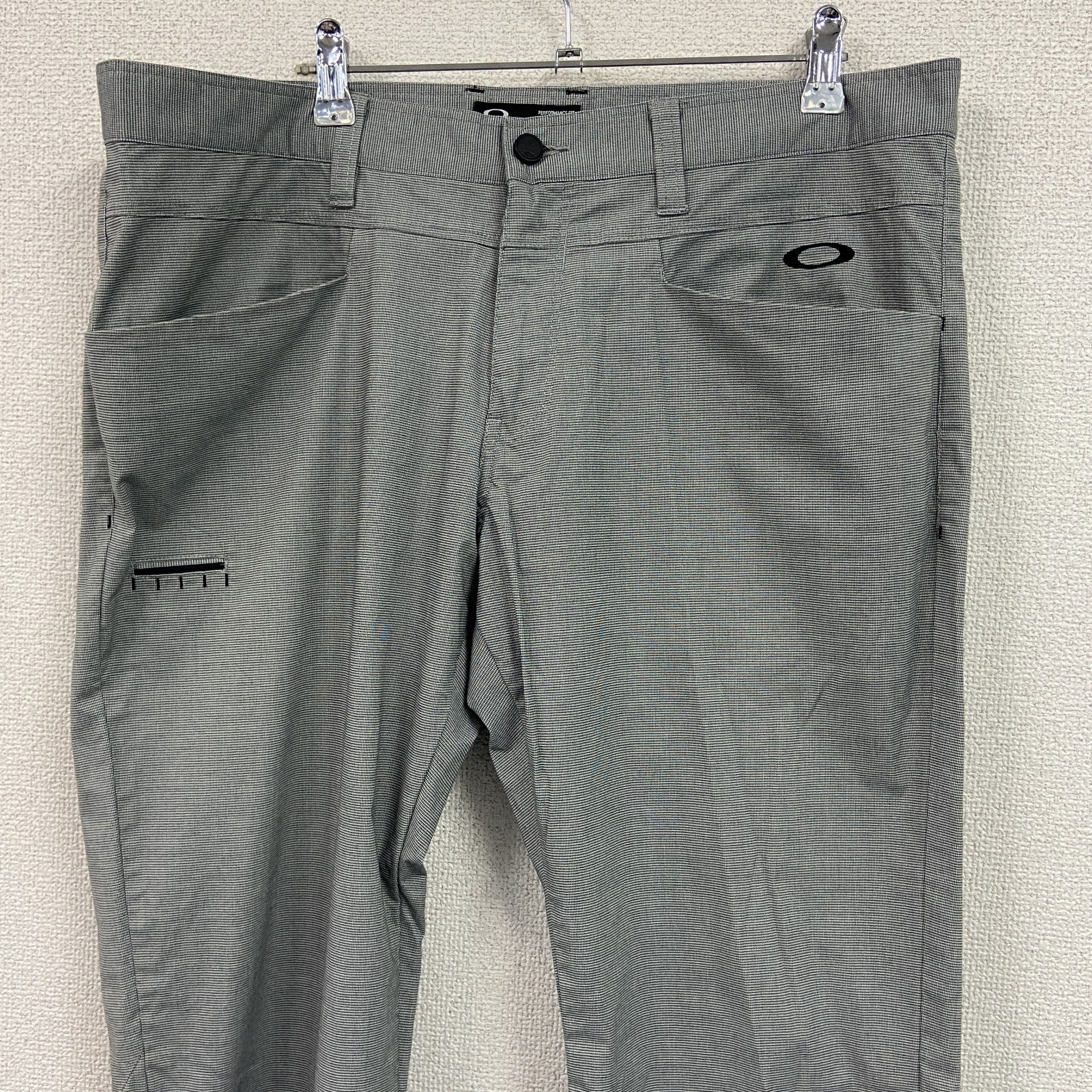 OAKLEY　オークリー　チノパン　ゴルフパンツ　ワンポイントロゴ　灰色　グレー　W38サイズ