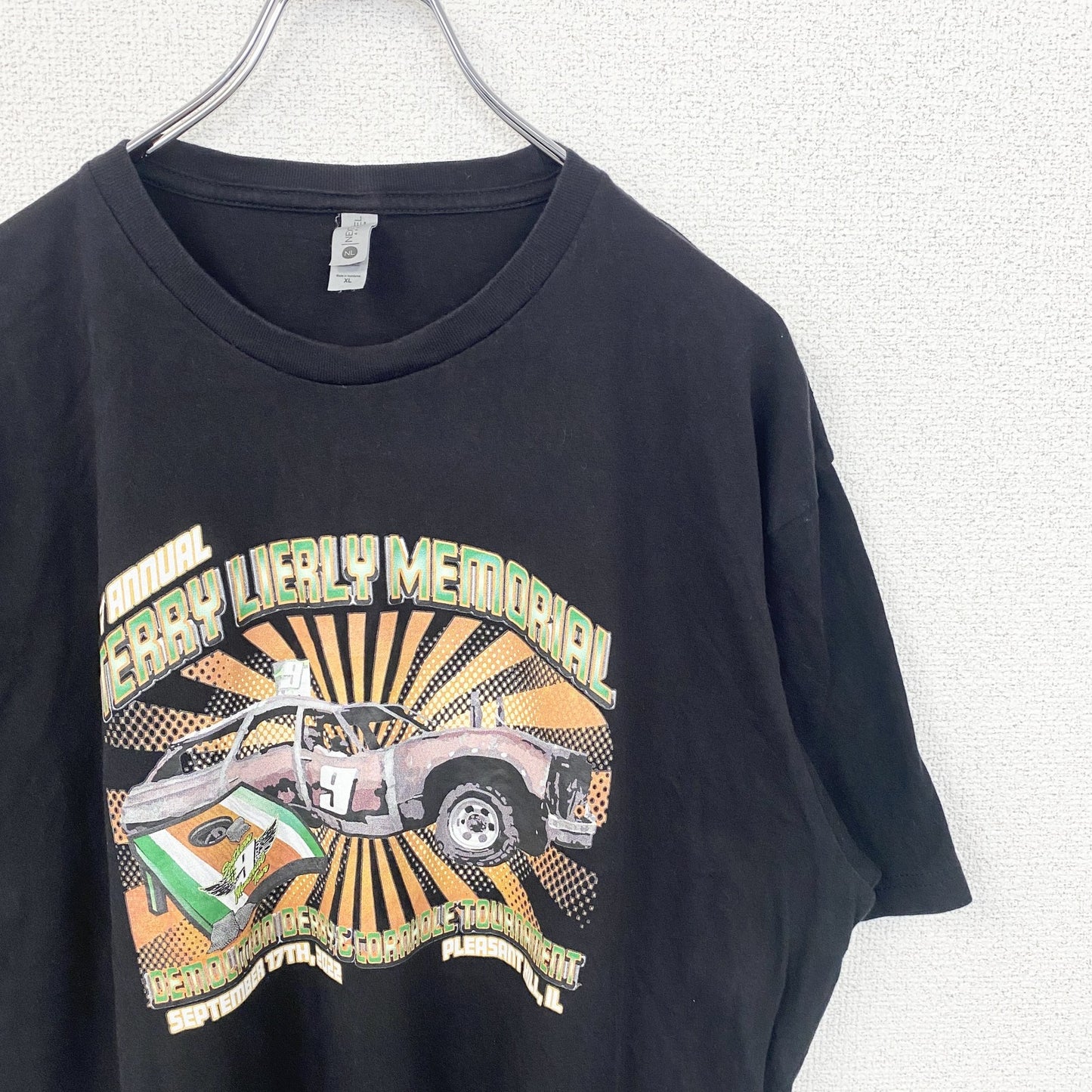 古着 used　NEXTLEVEL　半袖カーデザインクルーネックTシャツ　バックプリント　車　黒　ブラック　春夏服　XLサイズ