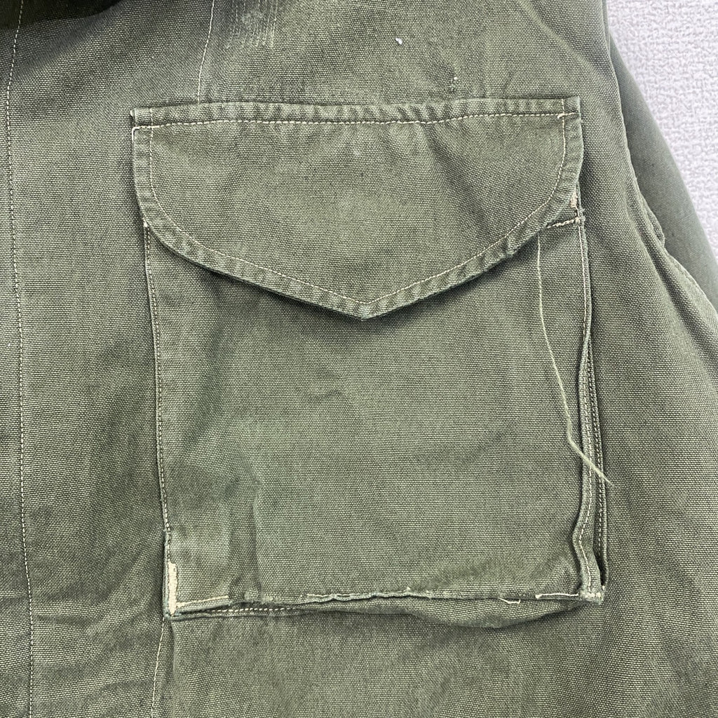 フィールドジャケット　ミリタリージャケット　カーキ