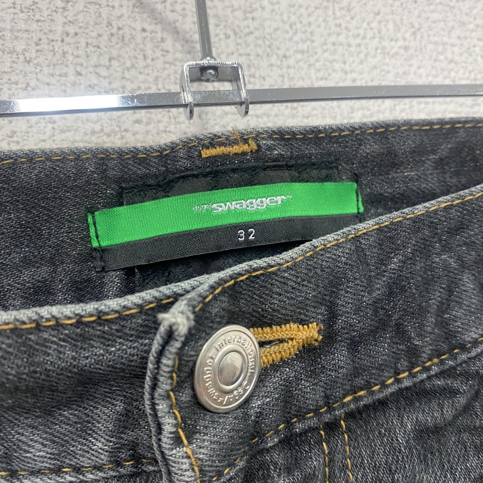 SWAGGER　スワッガー　ブラックデニムパンツ/ダメージジーンズ　ハチの巣　縦落ち　鬼ヒゲ　ジップフライ　黒　ブラック　32サイズ
