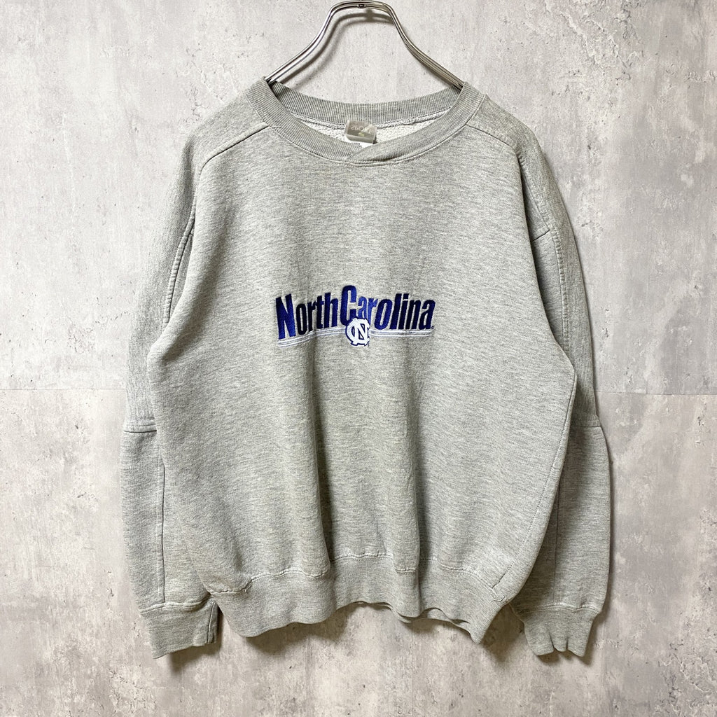 90s　NORTH CAROLINA　ノースカロライナ大学　カレッジ刺繍スウェット　トレーナー　グレー　Mサイズ