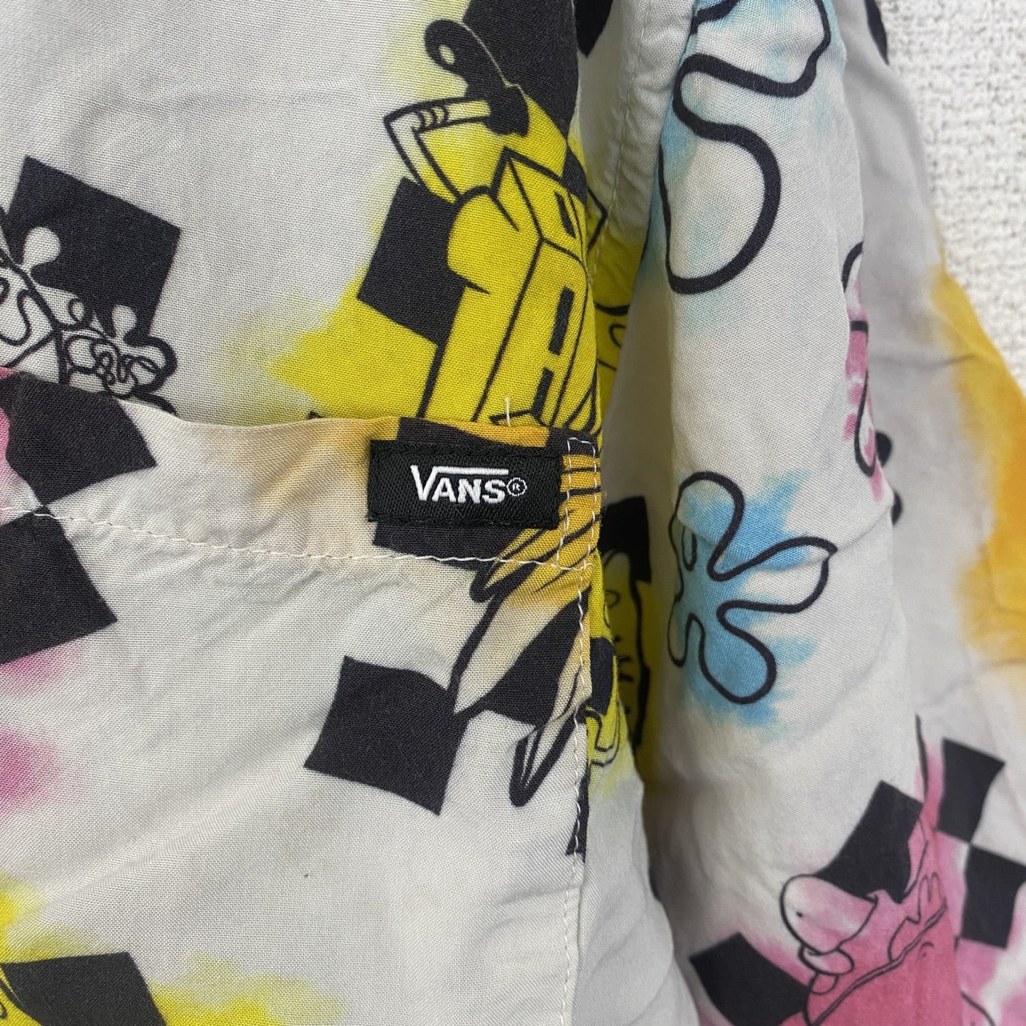 古着 used　VANS　半袖プリント柄シャツ　アニメ　カートゥーン　スポンジボブ　総柄　胸ポケット　レトロデザイン　XLサイズ