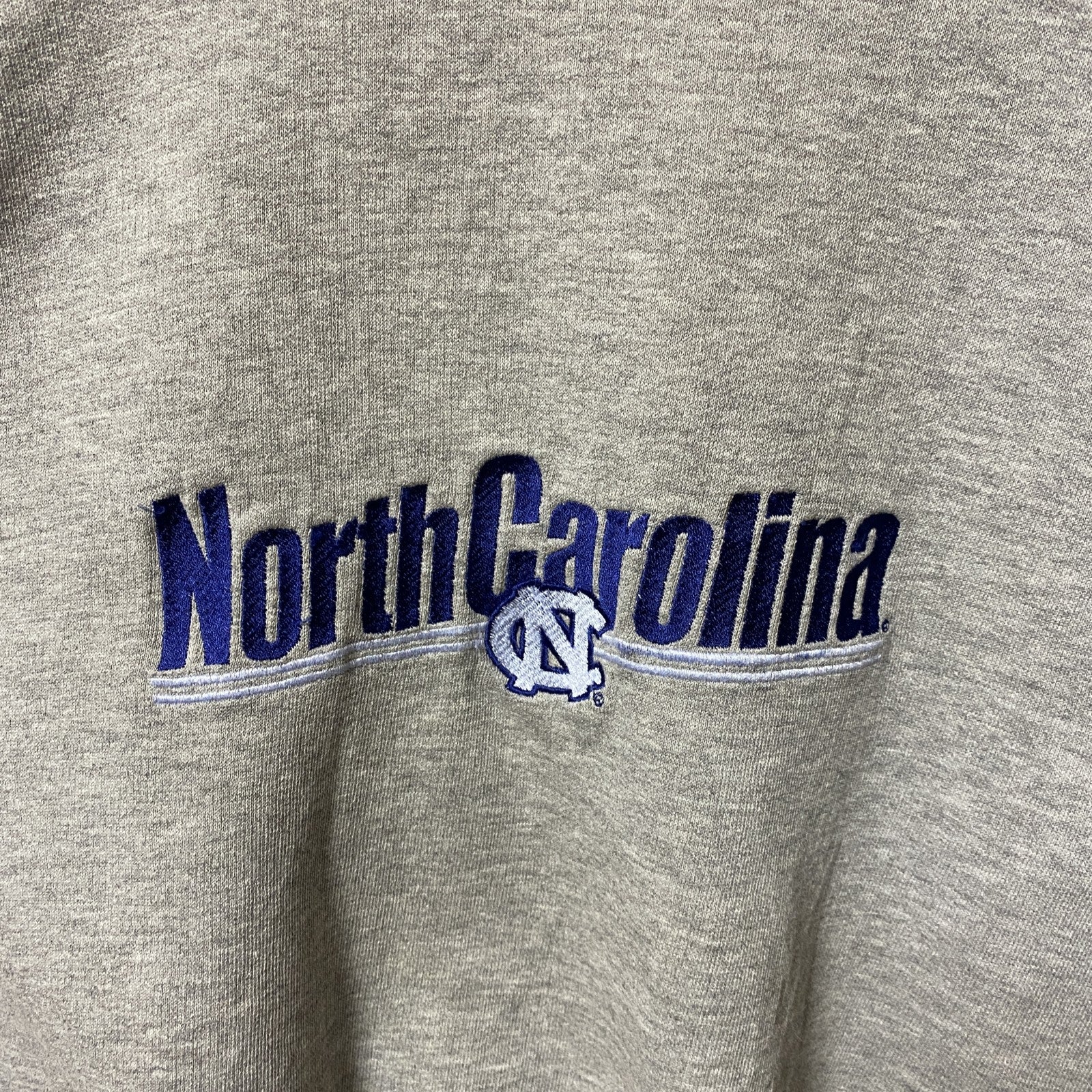 90s　NORTH CAROLINA　ノースカロライナ大学　カレッジ刺繍スウェット　トレーナー　グレー　Mサイズ