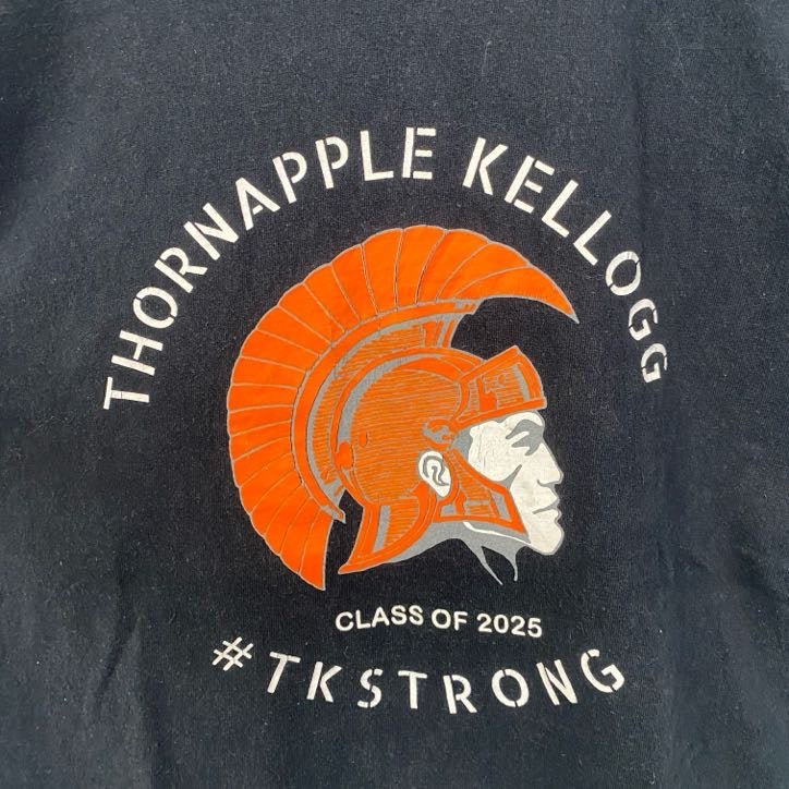 古着 used　PORT&COMPANY　半袖フロントプリントTシャツ　THORNAPPLE KELLOGG　黒　Mサイズ